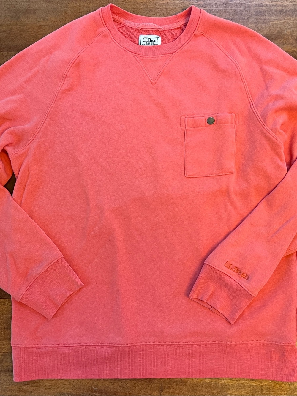 L.L.Bean Women’s Large Coral Crewneck Pullover Sweatshirt Pocket Button Logo